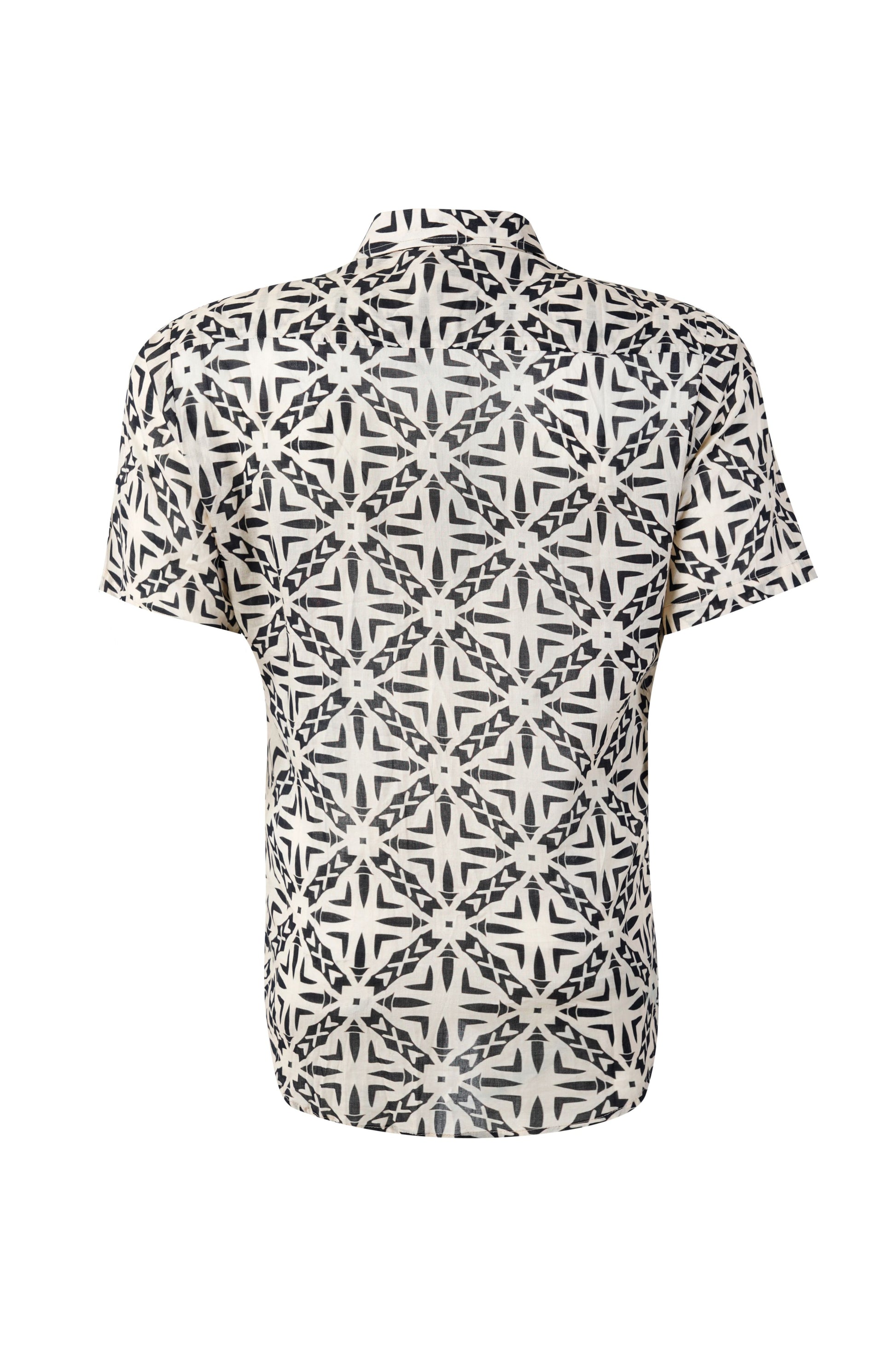 Roma shirt for boys in modern geometric print breathable sustainable beachwear coordinated summer resort shirt